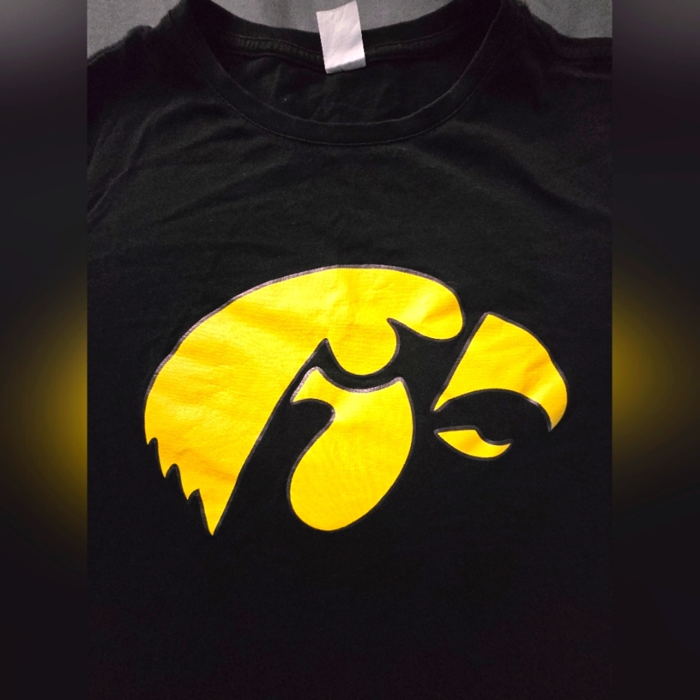 Black and Yellow Iowa HAWKEYE  Long Sleeve Shirt (W) GREAT CONDITION - Picture 2 of 4